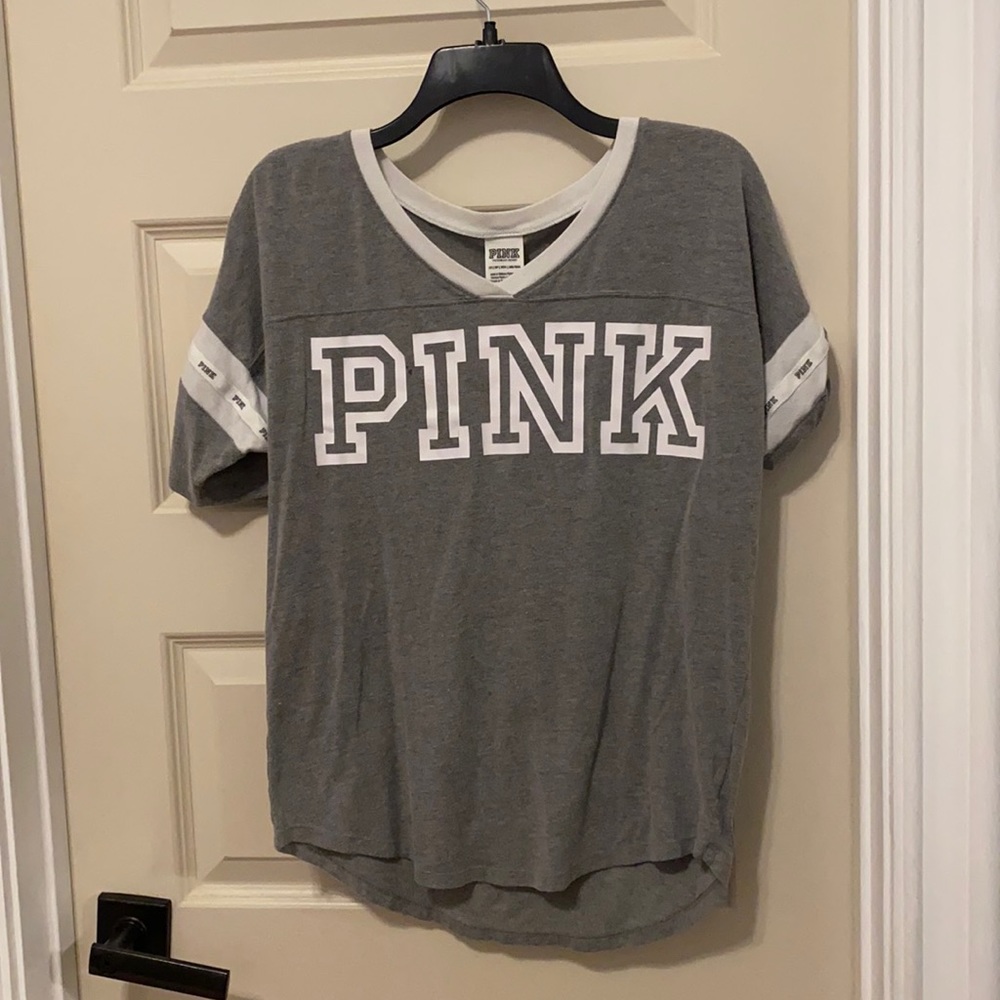 Victoria’s Secret PINK t-shirt